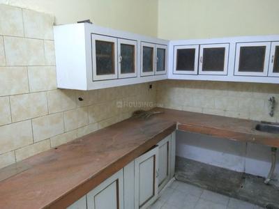 Kitchen Image of 1500 Sq.ft 2 BHK Builder Floor for rent in Baraudha Mirzapur for Rs. 14000