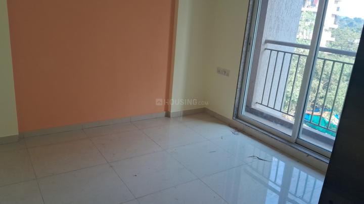 Squarefeet Metropolis Aquaris Main Image 1