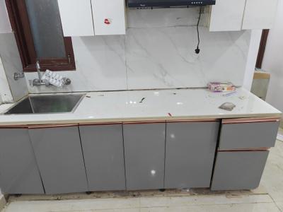 Kitchen Image of 600 Sq.ft 2 BHK Builder Floor for sale in Govindpuri New Delhi for Rs. 3800000