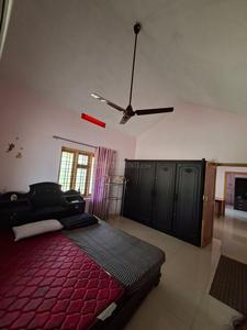 Bedroom Image of 750 Sq.ft 2 BHK Builder Floor for rent in Thurakkal Manjeri for Rs. 18000