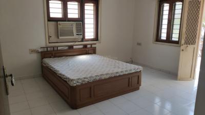 Bedroom Image of 1800 Sq.ft 4 BHK Villa for rent in Chandkheda Ahmedabad for Rs. 35000