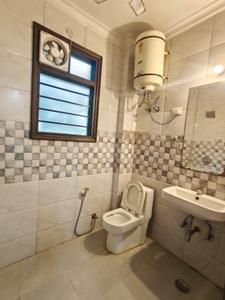 Bathroom Image of 1844 Sq.ft 3 BHK Builder Floor for rent in Sector 46 Gurgaon for Rs. 50000