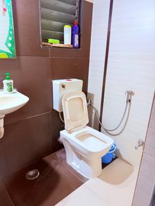 Bathroom Image of 1035 Sq.ft 2 BHK Apartment / Flat for sale in Charms Heritage, Kalyan West Kalyan for Rs. 7900000