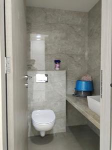 Bedroom One Image of 2000 Sq.ft 3 BHK Apartment / Flat for rent in Gateway, Santacruz West Mumbai for Rs. 215000
