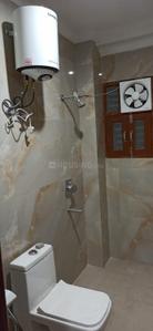 Bathroom Image of 1250 Sq.ft 2 BHK Builder Floor for rent in Sector 21 Gurgaon for Rs. 45000