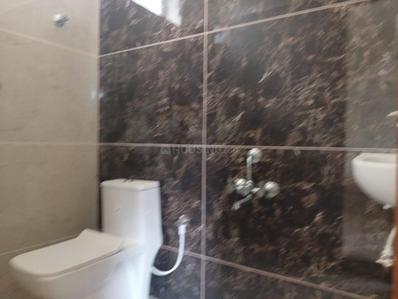 Bathroom Image of 726 Sq.ft 2 BHK Apartment / Flat for sale in Surappattu Chennai for Rs. 5100500