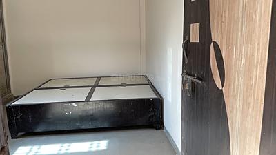 Bedroom Image of 400 Sq.ft 1 RK Apartment / Flat for rent in Vijay Nagar Indore for Rs. 8200