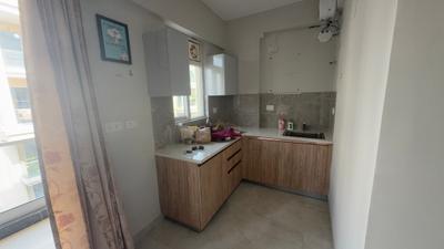 Kitchen Image of 1305 Sq.ft 3 BHK Apartment / Flat for sale in Signature Global City 37D II, Sector 37D Gurgaon for Rs. 18500000