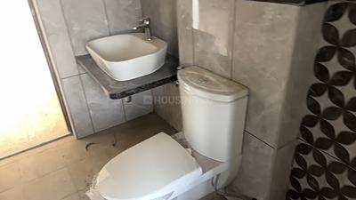 Bathroom Image of 665 Sq.ft 1 BHK Apartment / Flat for sale in Eden Park At The Prestige City, Sarjapur Bengaluru for Rs. 7800000