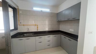 Kitchen Image of 865 Sq.ft 3 BHK Apartment / Flat for rent in Shaligram Prime, South Bopal Ahmedabad for Rs. 28500