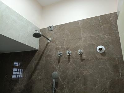 Royal enclave Bathroom 2