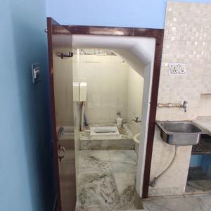 Bathroom Image of 400 Sq.ft 1 RK Builder Floor for rent in Civil Lines Jaipur for Rs. 4800