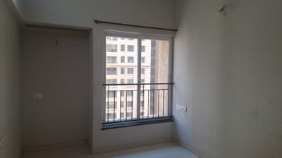 Bedroom Image of 903 Sq.ft 2 BHK Apartment / Flat for sale in Rustomjee Azziano, Thane West Thane for Rs. 13000000