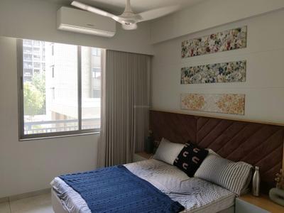 Bedroom Image of 1150 Sq.ft 2 BHK Apartment / Flat for sale in Godrej Carmel, Chandkheda Ahmedabad for Rs. 5050000