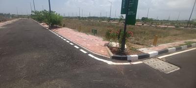 Image of 833 Sq.ft Residential Plot / Land for sale in DLF Parc Estate, Siruseri, Chennai for Rs. 4100000