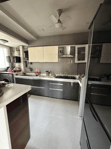 Image of 990 Sq.ft 2 BHK Apartment / Flat for rent in Evershine Millennium Paradise, Kandivali East, Mumbai for Rs. 75000