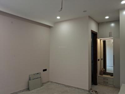 Bedroom Image of 1800 Sq.ft 3 BHK Builder Floor for sale in Paschim Vihar New Delhi for Rs. 35000000