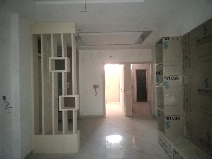 Avenue one Main Image 1