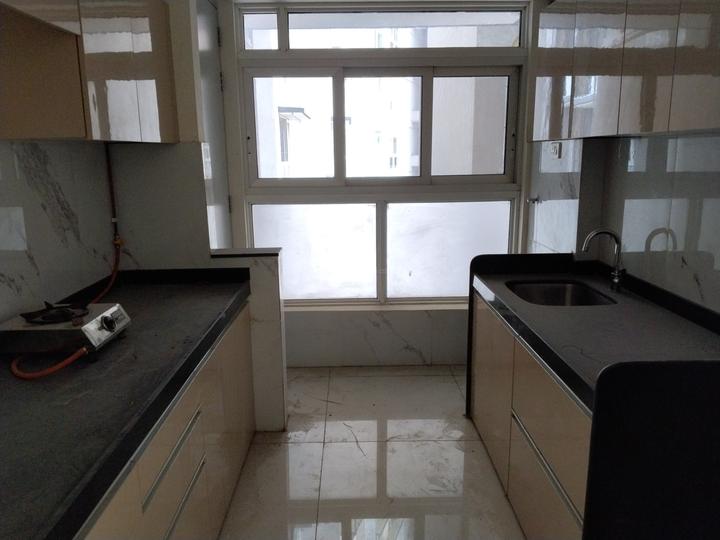 Wadhwa Atmosphere O2 Main Image 1