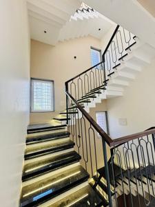 Balcony Image of 3000 Sq.ft 4.5 BHK Independent House for rent in Amanora Park Town, Hadapsar Pune for Rs. 230000