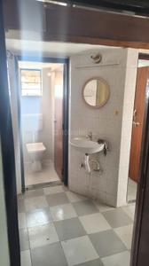 Bathroom Image of 1200 Sq.ft 2 BHK Apartment / Flat for rent in Gandhi Nagar Nagpur for Rs. 20000