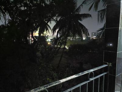 Balcony Image of 300 Sq.ft 1 RK Independent House for rent in Chinar Park Kolkata for Rs. 6000