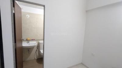 Bedroom Image of 650 Sq.ft 2 BHK Apartment / Flat for rent in Adani Aster Neo, Shantigram Ahmedabad for Rs. 28000