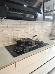 Kitchen Image of 1625 Sq.ft 3 BHK Apartment / Flat for rent in Supertech Livingston, Crossings Republik Ghaziabad for Rs. 22000