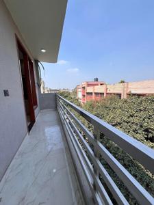 Balcony Image of 450 Sq.ft 1 BHK Builder Floor for rent in Lajpat Nagar New Delhi for Rs. 40000