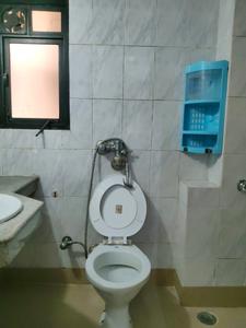 Bedroom Two Image of 900 Sq.ft 2 BHK Apartment / Flat for sale in Bhakti Pearl, Kasarvadavali Thane for Rs. 6700000