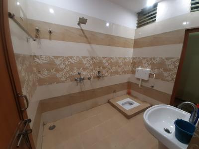 Bathroom Image of 900 Sq.ft 2 BHK Apartment / Flat for rent in Blue Lotus Krishna Kunj, Thatipur Gwalior for Rs. 12000