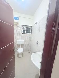 Bathroom Image of 700 Sq.ft 1 BHK Independent House for rent in Murugeshpalya Bengaluru for Rs. 24000
