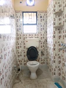 Common Bathroom Image of 1250 Sq.ft 3 BHK Apartment / Flat for rent in Parnasree Residential Apartment, Parnasree Pally Kolkata for Rs. 20000