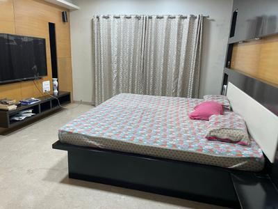 Bedroom Image of 3000 Sq.ft 3 BHK Villa for rent in Geras Boat Club Gardens, Sangamvadi Pune for Rs. 90000
