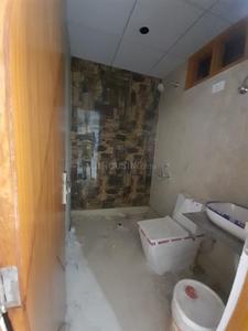 Bathroom Image of 1500 Sq.ft 3 BHK Apartment / Flat for sale in JMD DM Infra, Sector 110 Noida for Rs. 6521000