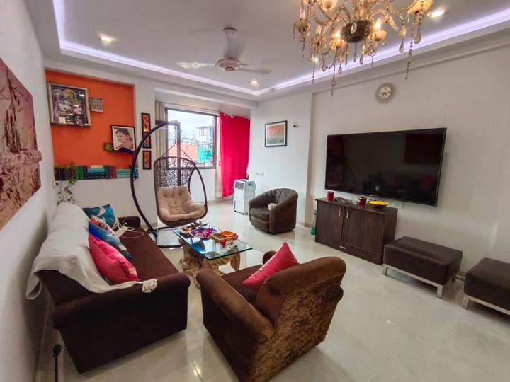 Hall Image of 2160 Sq.ft 4 BHK Apartment / Flat for sale in Girdhar Nivas, Colaba Mumbai for Rs. 70000000