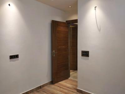 Bedroom Image of 1450 Sq.ft 4 BHK Builder Floor for sale in Laxmi Nagar New Delhi for Rs. 14500000