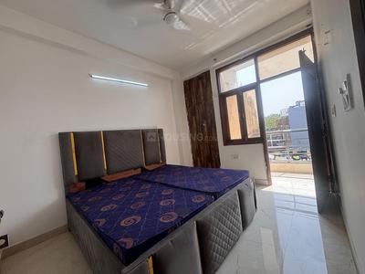 Bedroom Image of 700 Sq.ft 2 BHK Independent House for rent in Hilltop Apartments, Maidan Garhi New Delhi for Rs. 24444