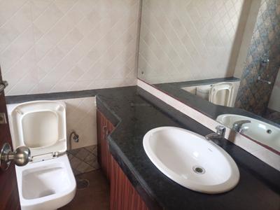 Image of 973 Sq.ft 2 BHK Apartment / Flat for sale in Unitech Uniworld Gardens 2, Sector 47, Gurgaon for Rs. 13800000