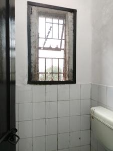 Common Bathroom One Image of 600 Sq.ft 1 BHK Apartment / Flat for sale in Sector 11 Dwarka New Delhi for Rs. 9800000