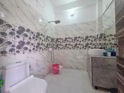 Bathroom Image of 1350 Sq.ft 2 BHK Apartment / Flat for sale in Kulhan Dehradun for Rs. 8000000