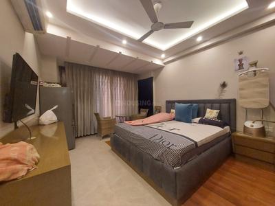 Bedroom Image of 4950 Sq.ft 4 BHK Builder Floor for sale in Punjabi Bagh New Delhi for Rs. 80000000