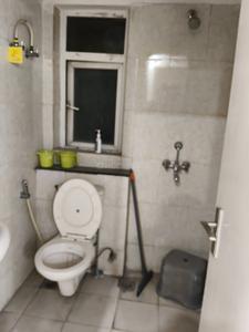 Bathroom Image of 1200 Sq.ft 3.5 BHK Apartment / Flat for sale in BPTP Park Elite Premium, Sector 84 Faridabad for Rs. 10900000