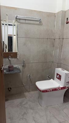 Bathroom Image of 250 Sq.ft 1 RK Studio for rent in Lotus Bliss, Jakhya Indore for Rs. 13500