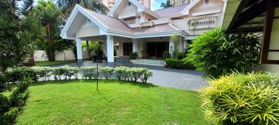 5 BHK Independent House