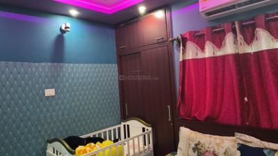 Bedroom Image of 900 Sq.ft 2 BHK Apartment / Flat for rent in Parnasree Pally Kolkata for Rs. 18000
