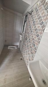 Bathroom Image of 460 Sq.ft 1 BHK Apartment / Flat for rent in Kumar Parc Residences, Hadapsar Pune for Rs. 24000