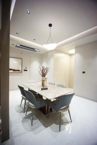 Hall Image of 3690 Sq.ft 4 BHK Apartment / Flat for sale in Vastral Ahmedabad for Rs. 15200000