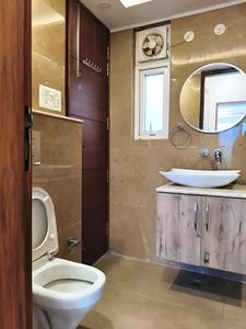 Common Bathroom Image of 2500 Sq.ft 3 BHK Builder Floor for rent in Sector 43 Gurgaon for Rs. 100000