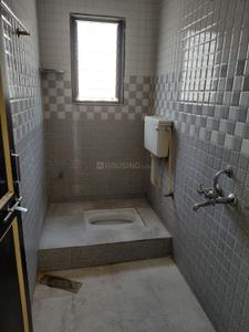 Bathroom Image of 1000 Sq.ft 2 BHK Independent House for rent in Hadapsar Pune for Rs. 19000